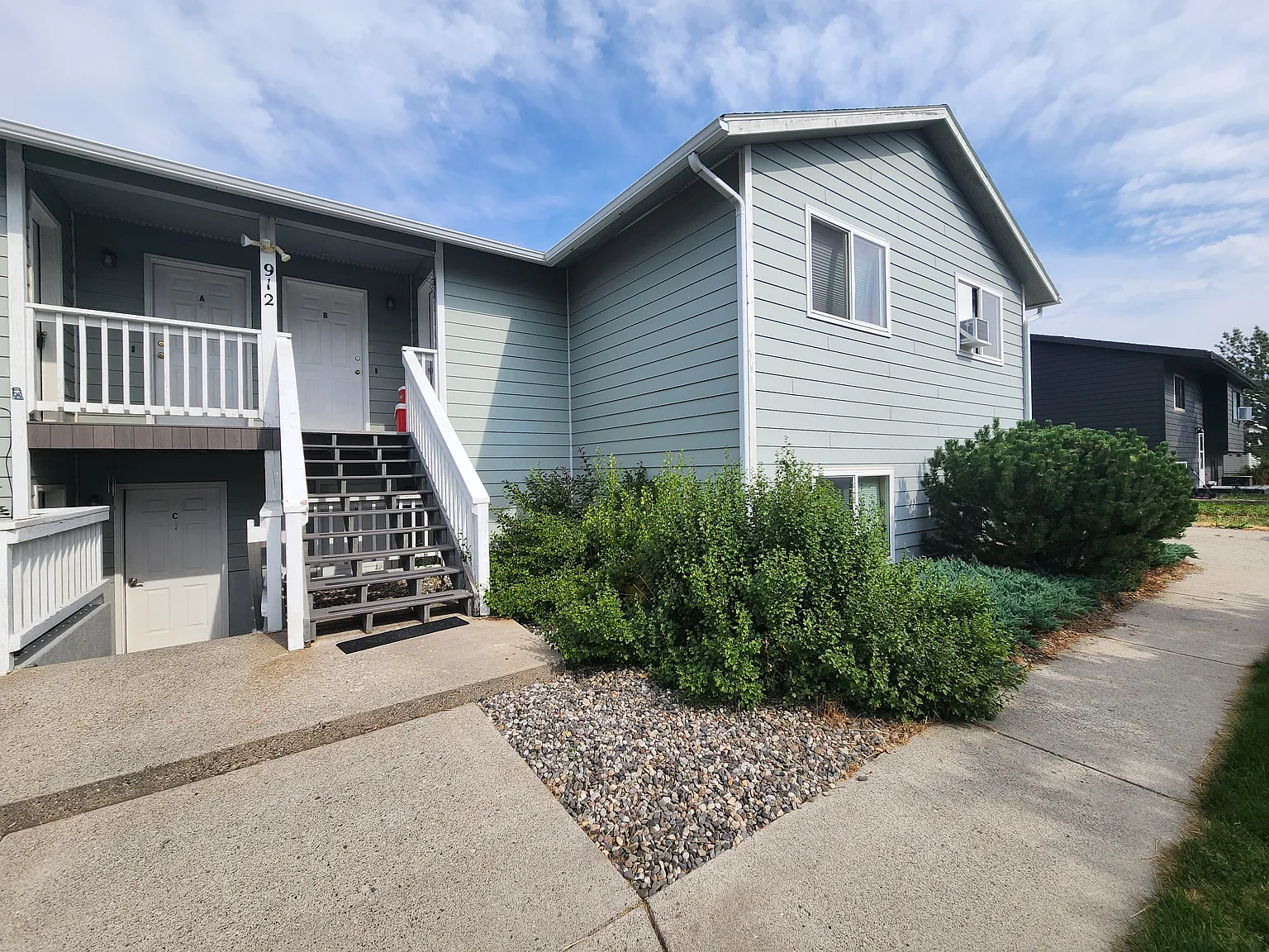 2 bed, 1080 sqft, $1,950 — Photo 1
