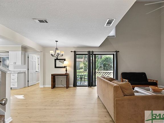 3rd image of 265 Westbrooke Drive