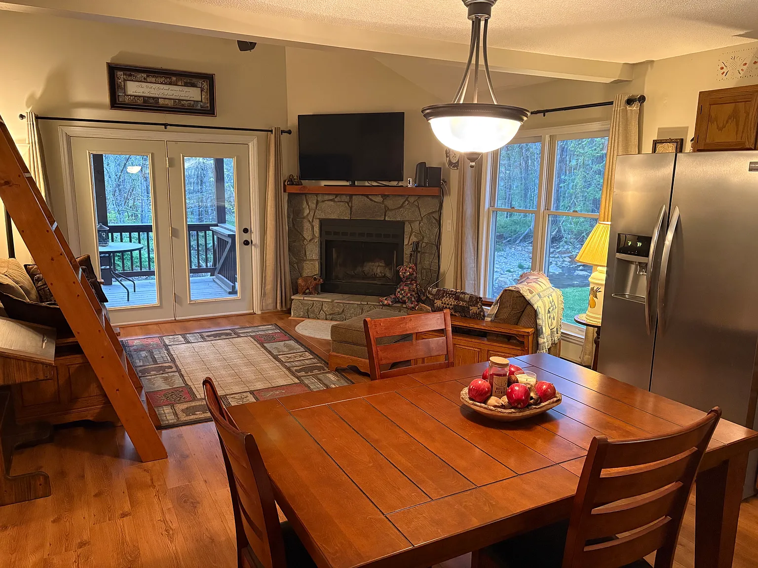 2 bed, 1008 sqft, $2,000 — Photo 4