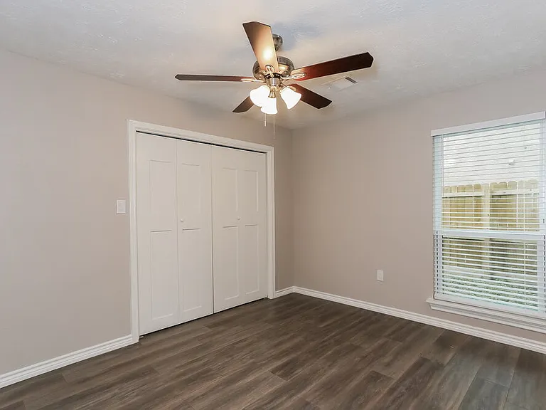 16310 Ulysses St — Photo 14