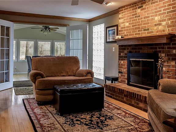 5th image of 6051 Willow Lake Dr
