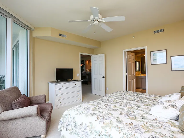 430 Cove Tower Dr #1202 — Photo 51