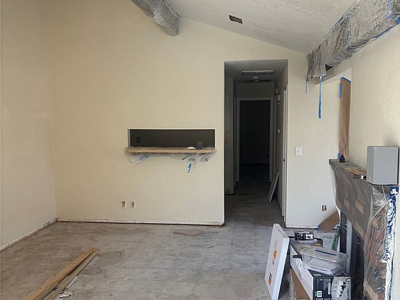 5th image of 10815 E 15th St