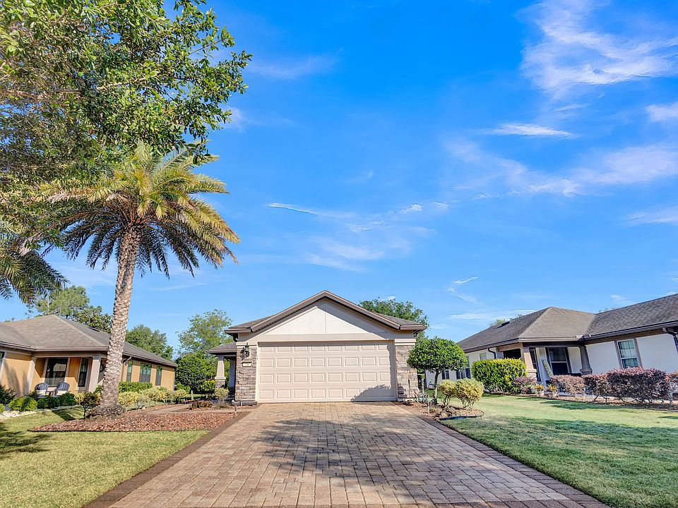 1st image of 21 Cypress Bay Dr