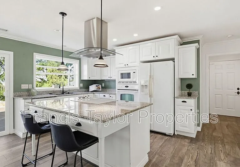 29059 Meadow Glen Way W — Photo 10