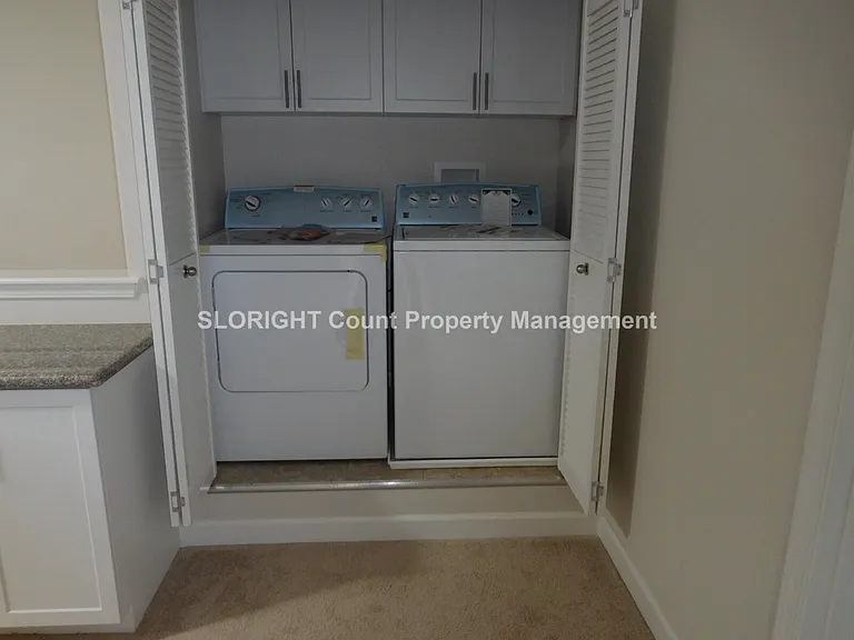 923 Humbert Ave — Photo 7