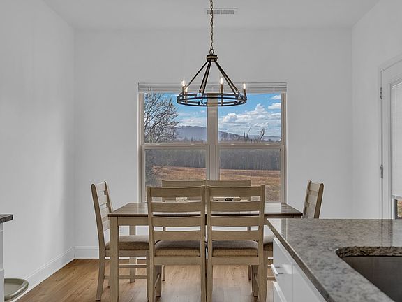 5th image of 415 Old Morrison Rd