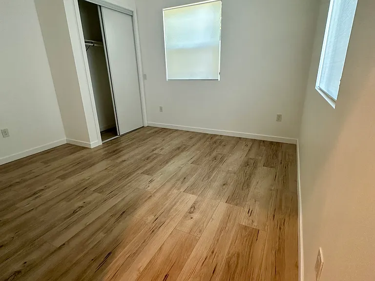 7840 Lasaine Ave — Photo 21