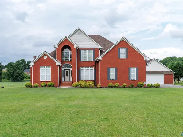 147 Honey Brook Dr, Toney, AL 35773