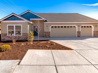 2714 SW 34th St, Redmond, OR 97756