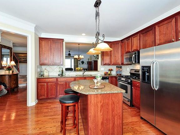 3rd image of 4617 Wehunt Commons Dr SE