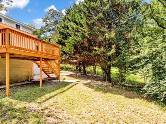 5th image of 512 Park Rd