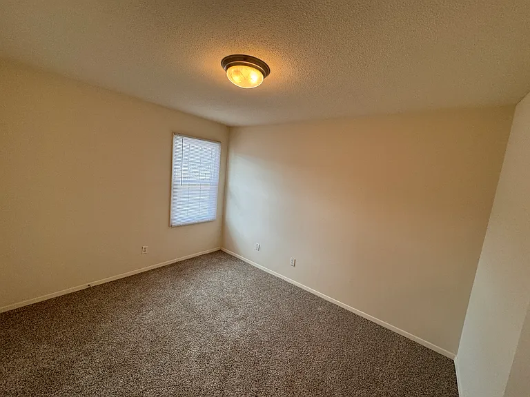 Woodstream Farms Apartments — Photo 9