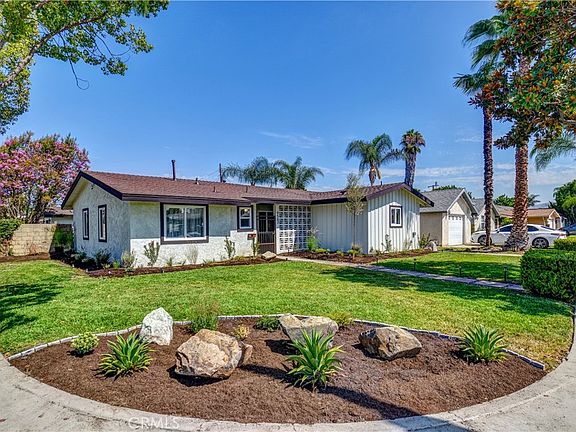 2nd image of 9563 Greening Ave
