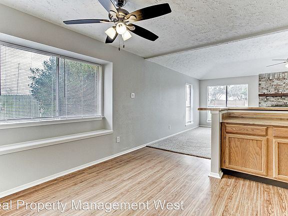 2nd image of 19939 Edensborough Dr