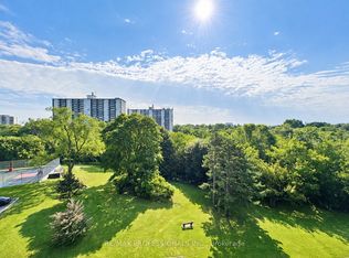 11 Wincott Dr #602, Toronto, ON M9R2R9