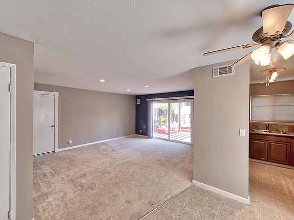 4th image of 962 E Evelyn Ave