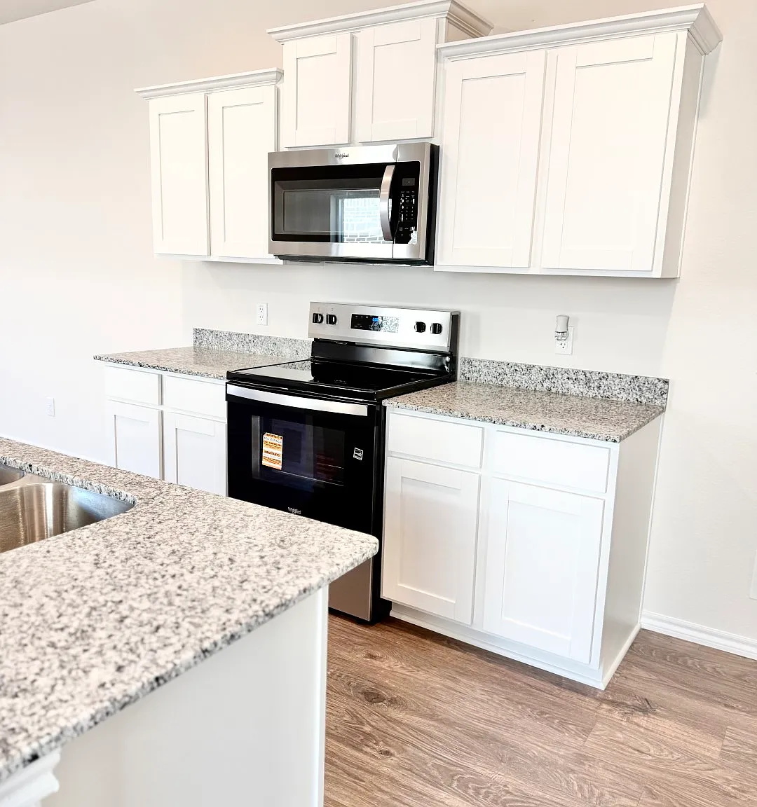 909 Jefferson Way — Photo 3