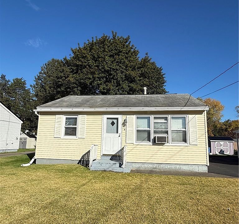 1st image of 9 Redwood Ave