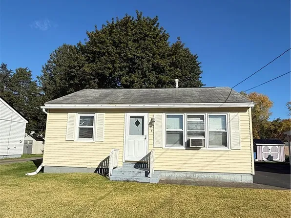 9 Redwood Ave, Cortland, NY 13045