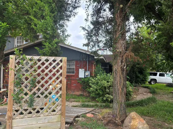 4518 Robertson St, Houston, TX 77009
