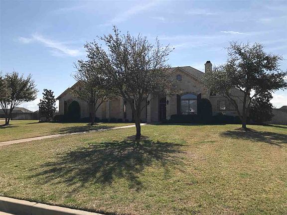 3rd image of 1040 Briar Glen Cir