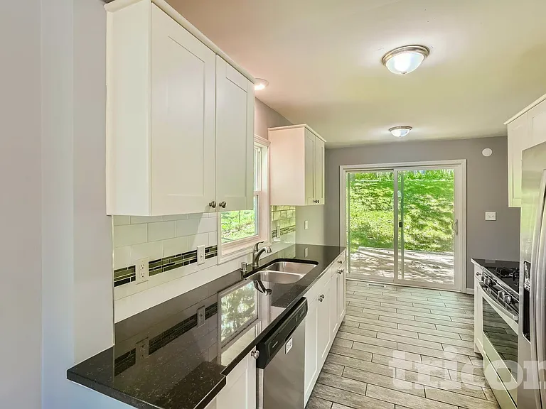 5728 Xerxes Ave S — Photo 12