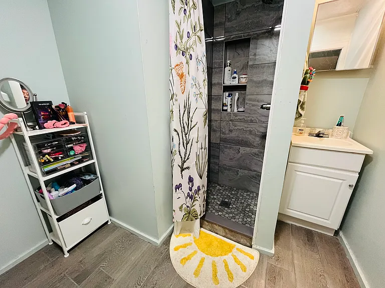 90 Clay St #3 — Photo 3