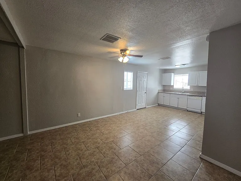 3904 Nixson Dr — Photo 8