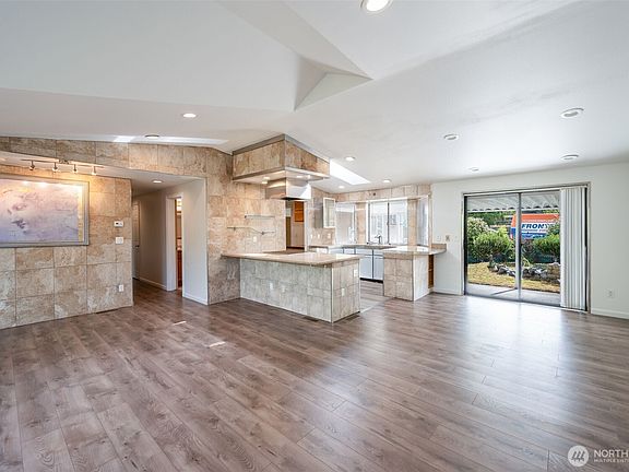 4th image of 10610 S 13th Ave Court