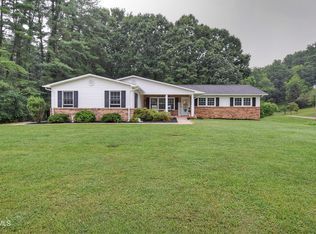 195 Fitzsimmons Hill Rd, Elizabethton, TN 37643