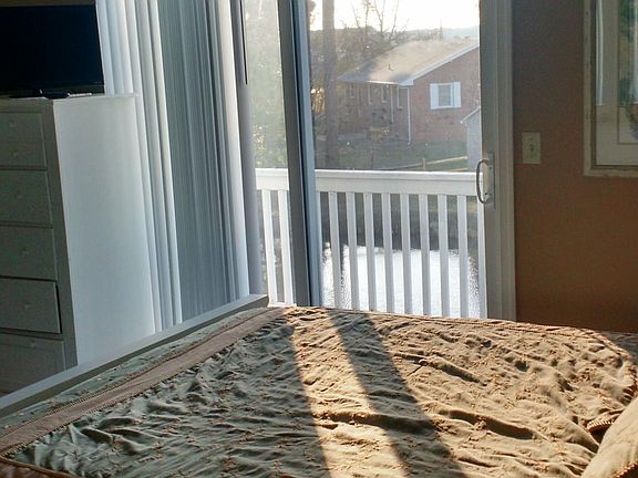 4th image of 4084 Grand Bay Ct #1