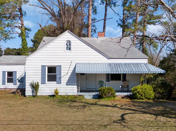 1404 Queen Anne Lane, New Bern, NC 28560