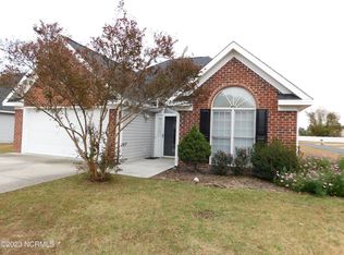 1600 Colony Ln, Laurinburg, NC 28352