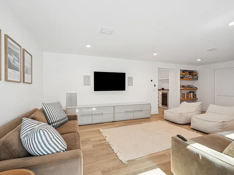 7 Fairway Ct — Photo 12