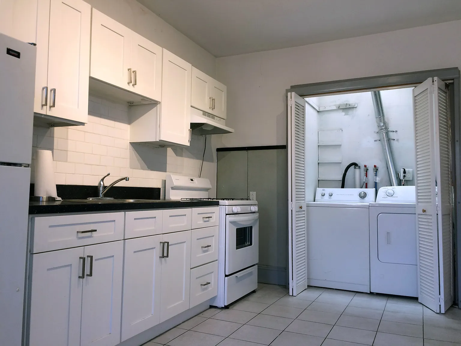 2 bed, 1500 sqft, $1,899 — Photo 4