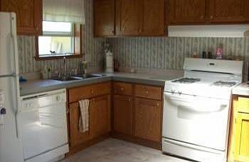 3rd image of 7425 Equine Ln SE