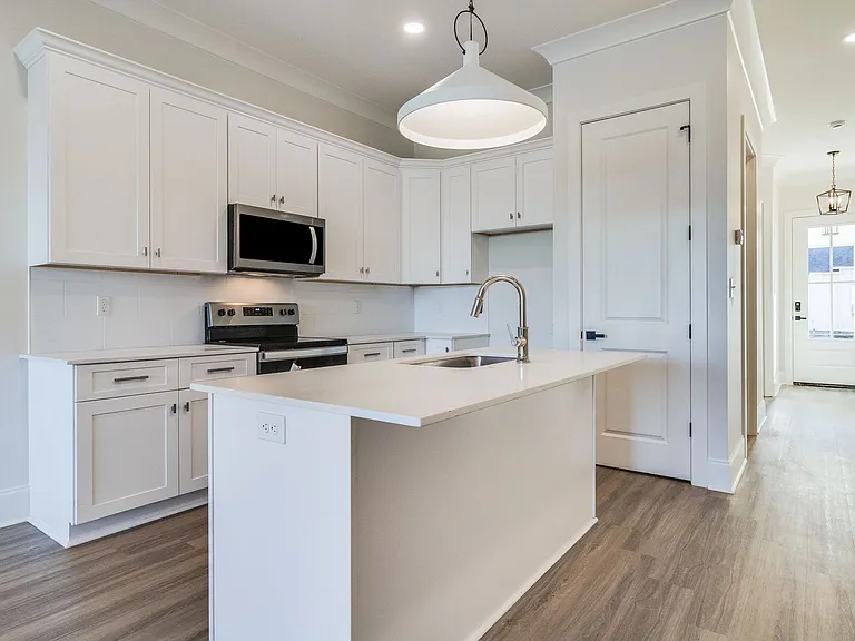102 Perth Pl — Photo 65