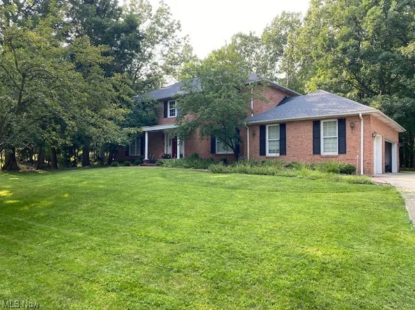6560 Thorntree Dr, Brecksville, OH 44141
