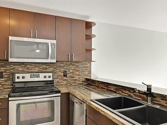 5th image of 8103 Glenmoor Dr