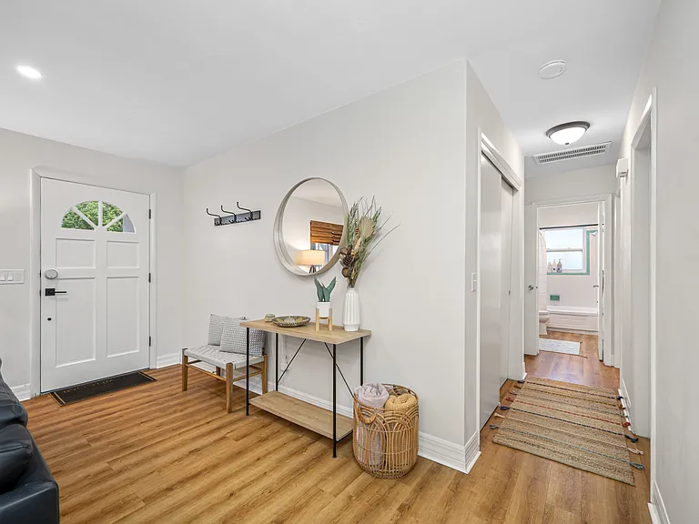 1679 Leisure Dr — Photo 3
