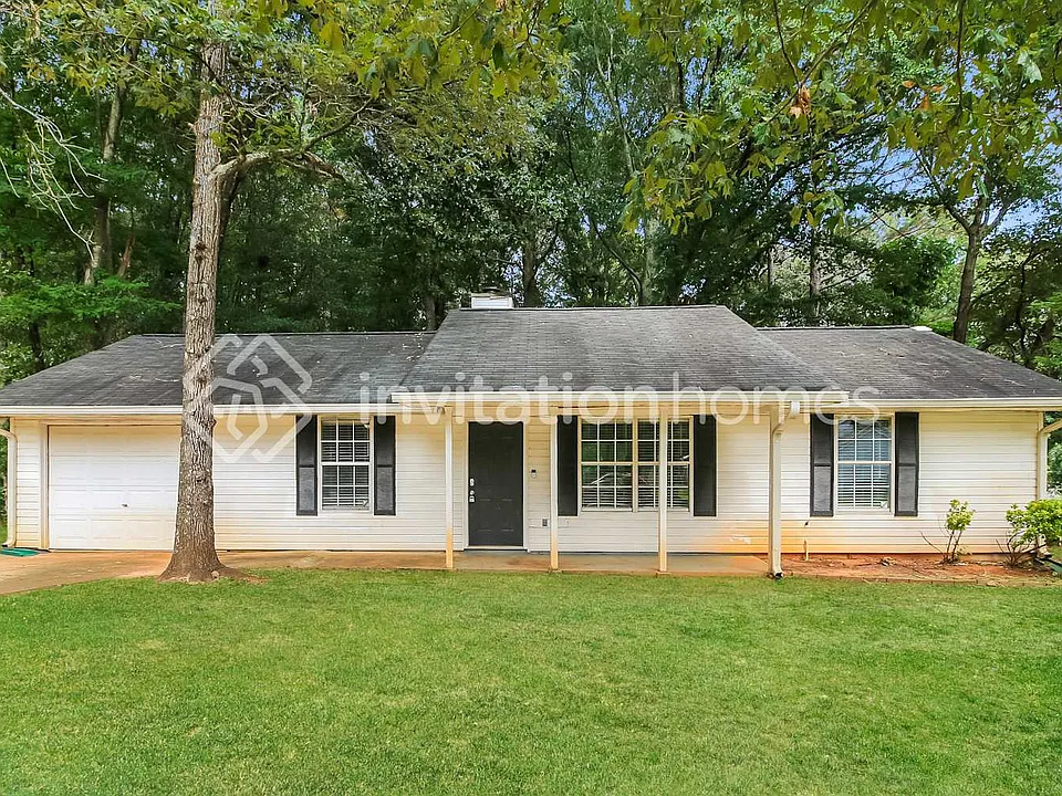 225 Woodcrest Dr
