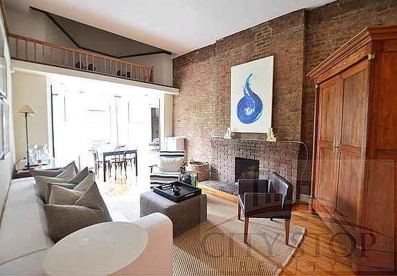 3rd image of 24 W 75th St APT 5A