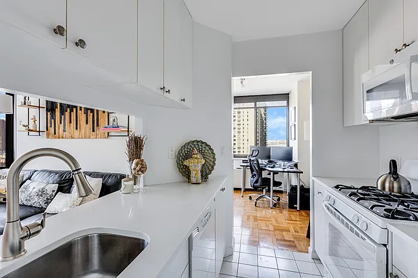 Rented by Compass | media 5