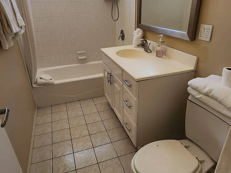 1333 Harvard St #36 — Photo 12