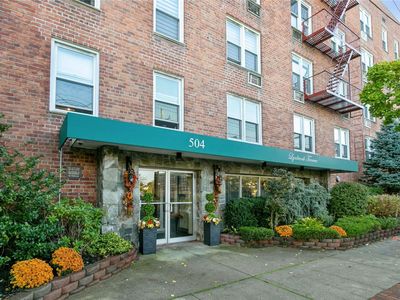 504 Merrick #1D, Lynbrook, NY, 11563
