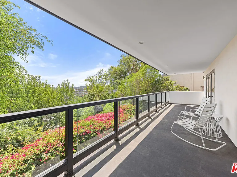 2300 Ronda Vista Dr — Photo 11