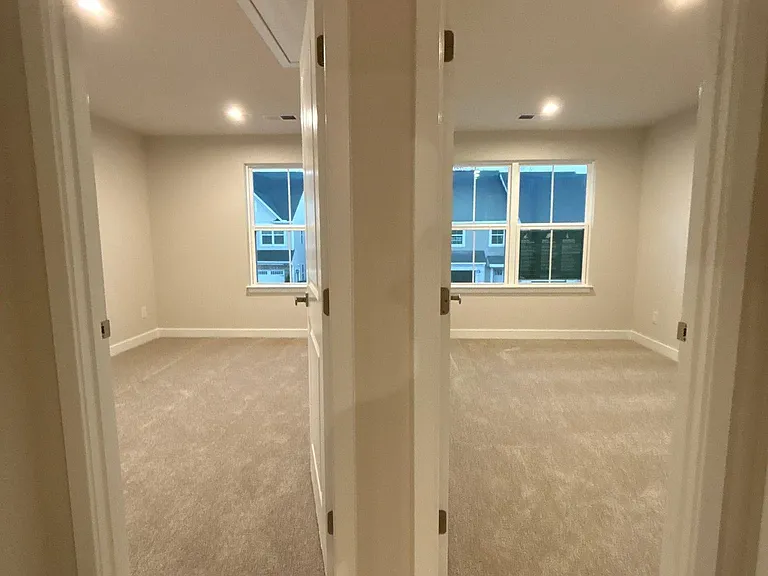 206 Lograto Ln — Photo 24