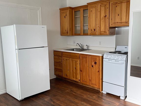 Adorable kitchenette