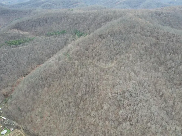 9999 State Highway 718, Flat Lick, KY 40935